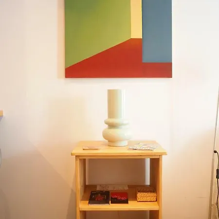 Blue Window Studio Apartment *